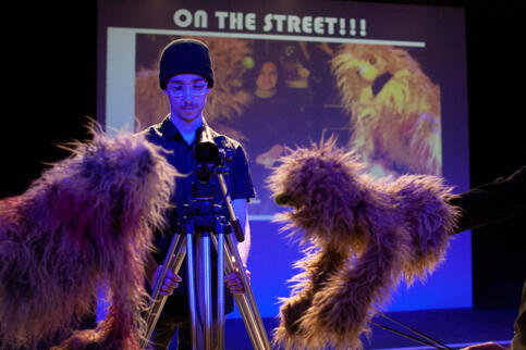 (Happy Puppet Hour, 2019)